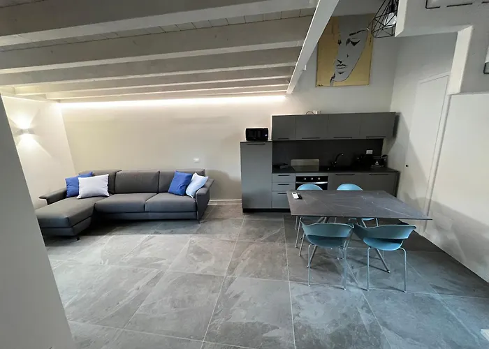 La Casa Incartata