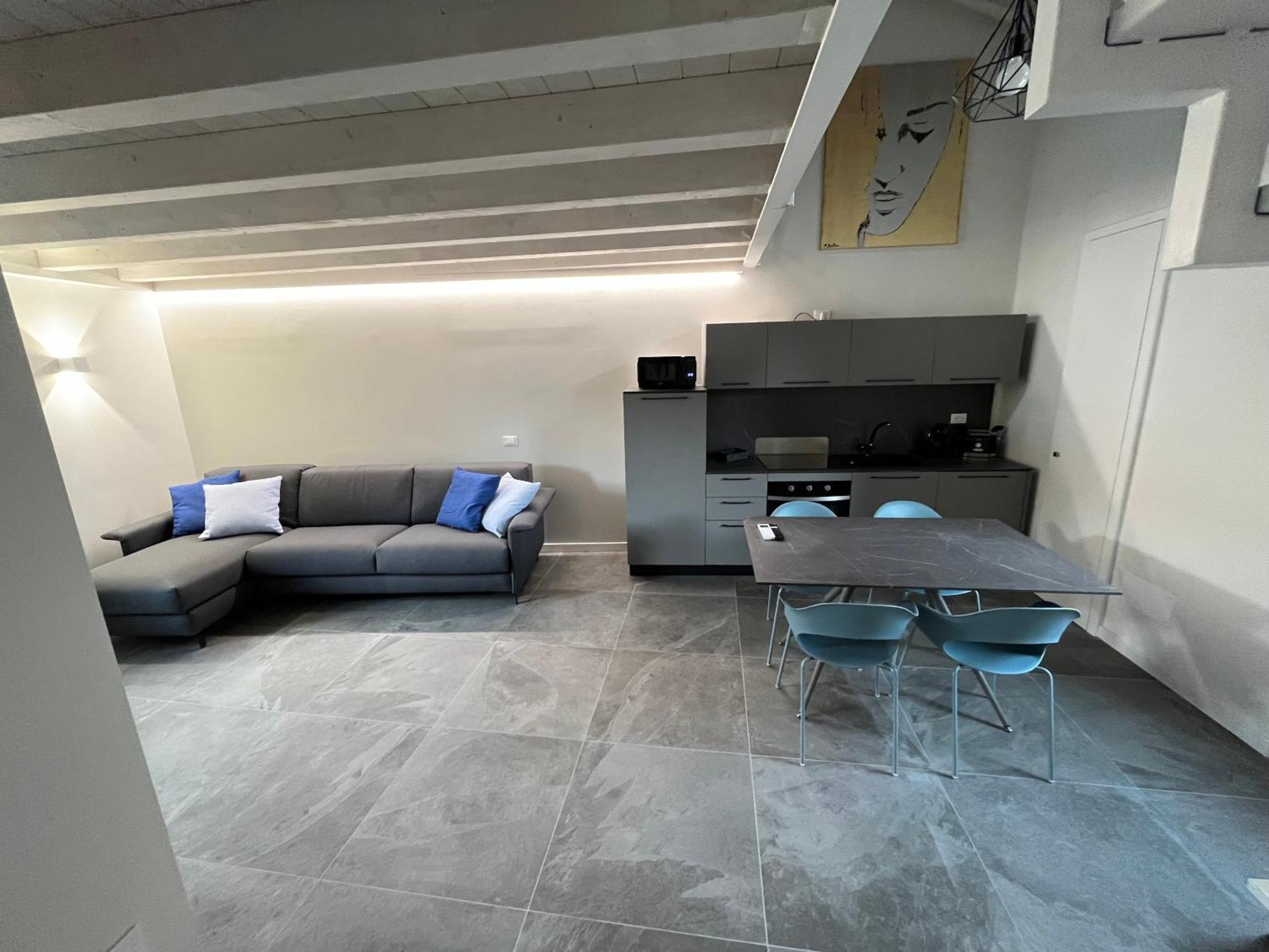La Casa Incartata Apartment *